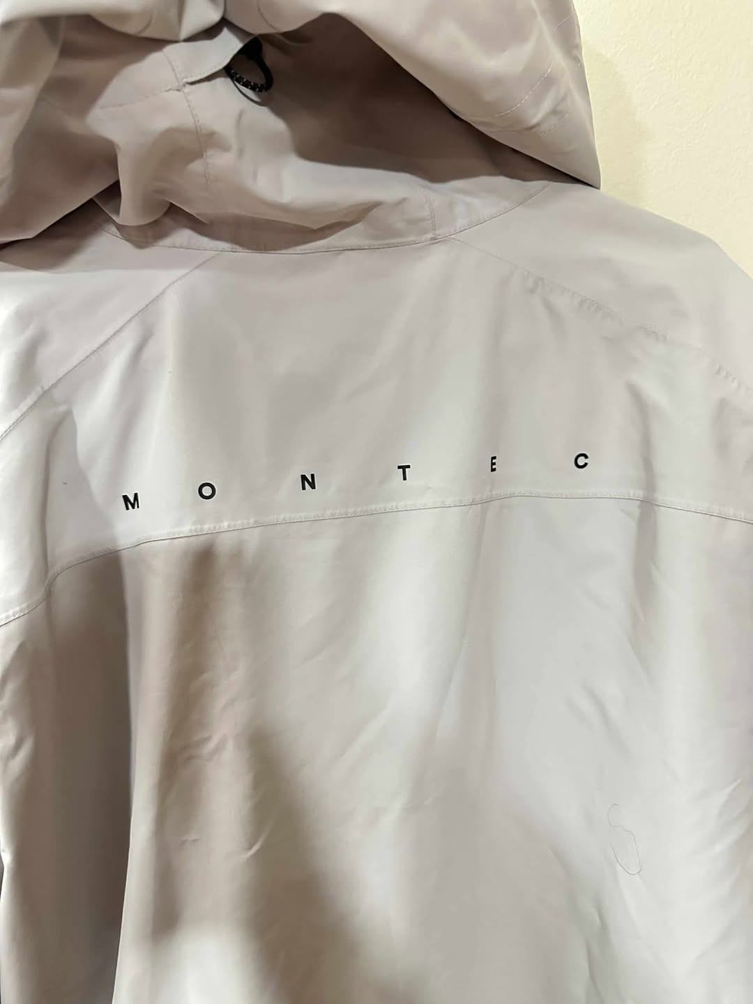 Montec Moss - 5