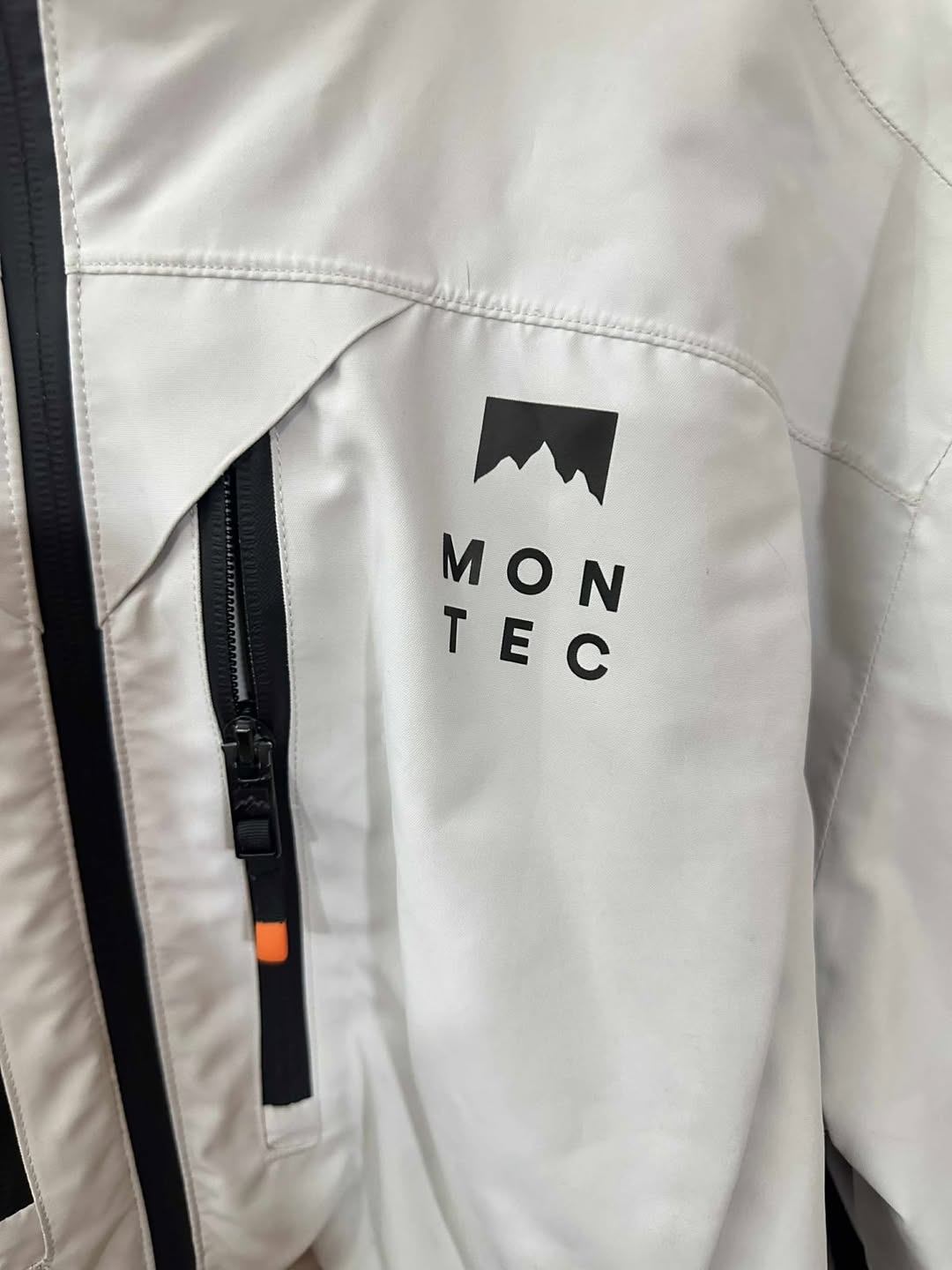 Montec Moss - 8